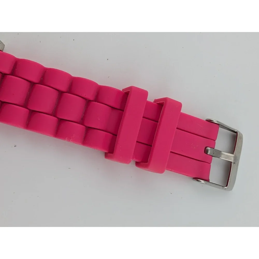 Avon Breast Cancer‎ Crusade Watch Women 37mm Case Silicone Band- New Battery